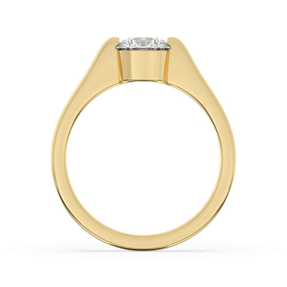 Yellow gold engagement ring with a round diamond solitaire and Lab Grown Diamond
