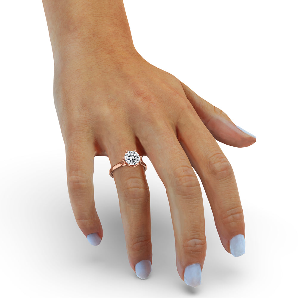 Lab-grown round diamond ring with a classic and sustainable charm.