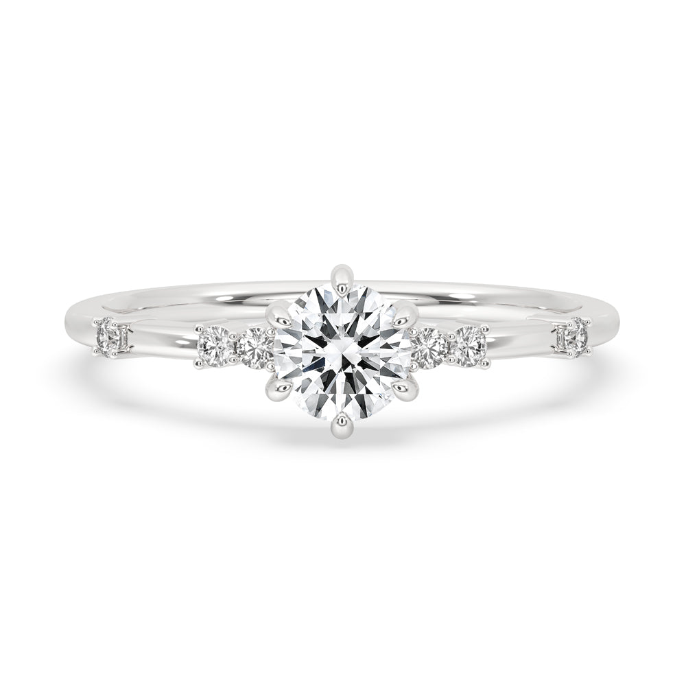 Round Diamond Engagement Ring in white gold with a claw prong setting and IGI certified Lab Grown Diamond.